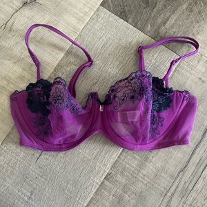 Victoria’s Secret Push-Up Without Padding Purple Lace Bra